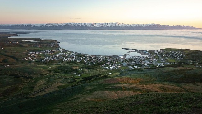 Calon Duta Besar AS untuk Islandia Billy Long bercanda dan menyebut Islandia berpotensi menjadi negara bagian AS. Lelucon itu pun memicu amarah warga Islandia.