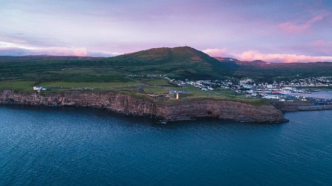 Tim peneliti geofisika dan ahli geologi internasional melakukan penemuan terbaru mengenai benua yang membentuk Islandia Raya.