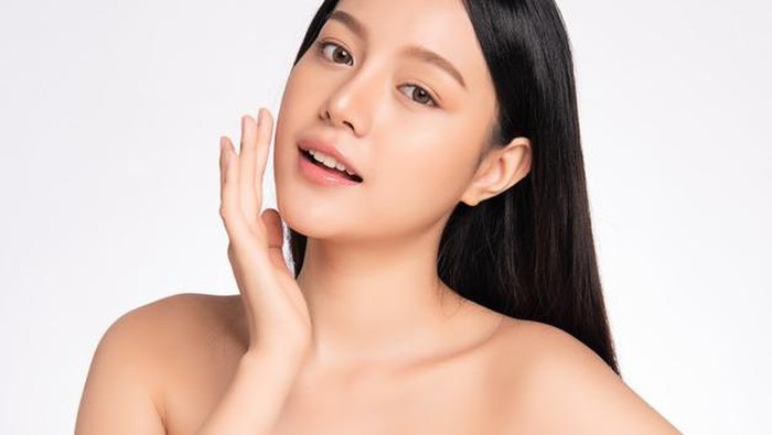 Nggak Cuma Skincare, Studi Ungkap Rajin Bersyukur Bisa Bikin Kulit Glowing! Kok Bisa? Nggak Cuma Skincare, Studi Ungkap Rajin Bersyukur Bisa Bikin Kulit Glowing! Kok Bisa?