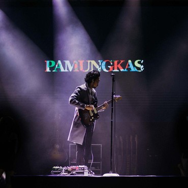 Lirik Lagu Wait A Minute - Pamungkas