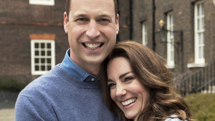In this photo provided by Camera Press and released Wednesday, April 28, 2021, is Britain's Prince William and Kate, Duchess of Cambridge, at Kensington Palace photographed this week in London, England. The Duke and Duchess of Cambridge celebrate their tenth wedding anniversary on Thursday, April 29. (Chris Floyd/Camera Press/PA via AP)