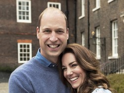 10 Tahun Menikah, Pangeran William dan Kate Middleton Pamer Foto Mesra