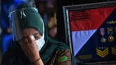 FOTO: Penghormatan Terakhir Bagi 53 Prajurit KRI Nanggala-402 Negara menganugerahkan penghormatan terakhir sekaligus kenaikan pangkat luar biasa bagi 53 prajurit yang gugur bersama karamnya kapal selam KRI Nanggala-402.