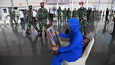 FOTO: Penghormatan Terakhir Bagi 53 Prajurit KRI Nanggala-402 Negara menganugerahkan penghormatan terakhir sekaligus kenaikan pangkat luar biasa bagi 53 prajurit yang gugur bersama karamnya kapal selam KRI Nanggala-402.