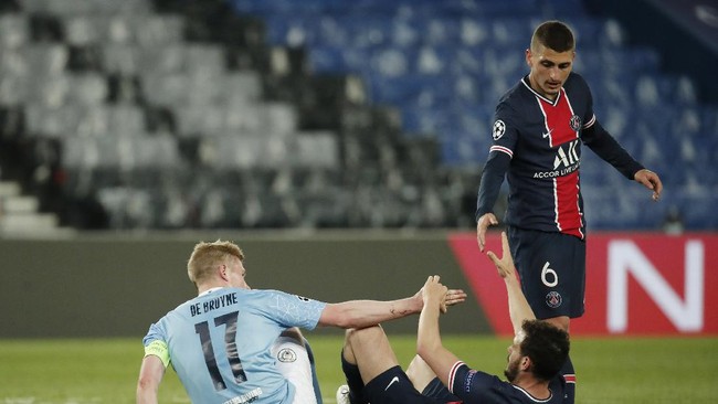 PSG mendapatkan mimpi buruk dalam waktu tujuh menit saat takluk 1-2 dari Manchester City di leg pertama semifinal Liga Champions