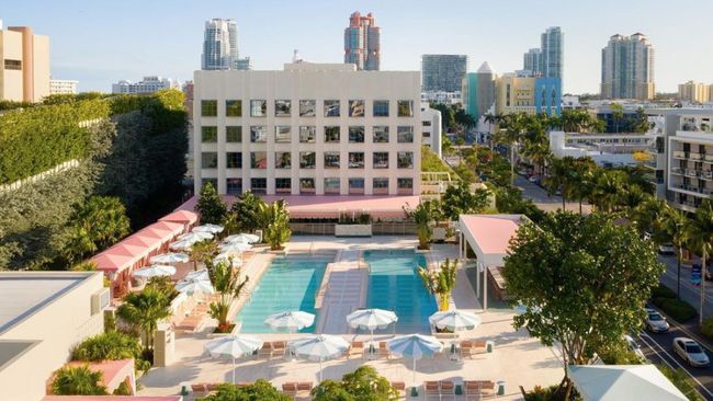 Pharrell Williams melebarkan sayap ke sektor pariwisata dengan membuka hotel di Miami.