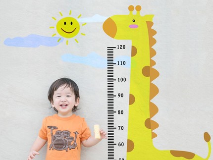 8 Tips Menambah Tinggi Badan Anak, Main Lompat Tali hingga Berenang