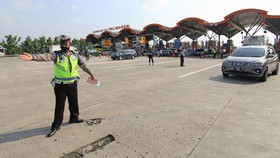 Sepi Penjaga di Titik Penyekatan Jelang Larangan Mudik