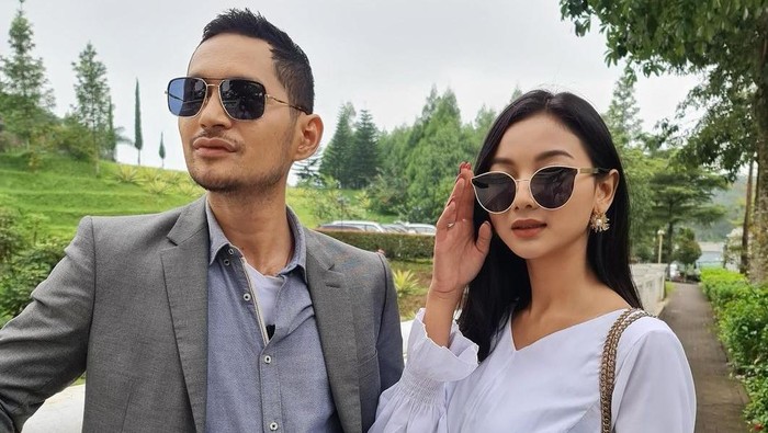 Hubungan Elsa dan Nino di Real Life, Glenca Kepergok Peluk Mesra Evan Sanders di Kamar