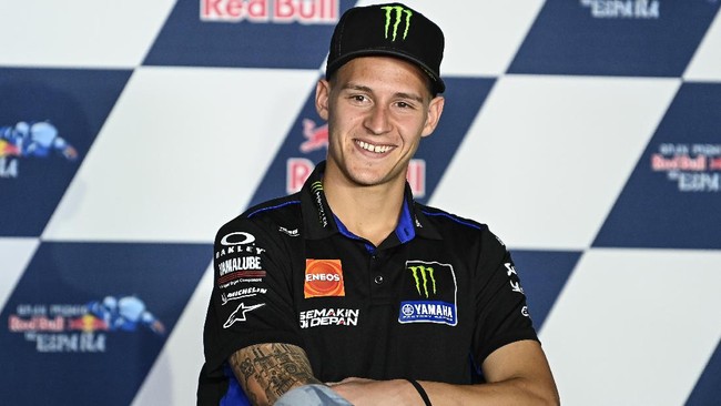 Pembalap Yamaha Fabio Quartararo mendedikasikan kemenangan untuk Jason Dupasquier usai jadi juara MotoGP Italia, Minggu (30/5).