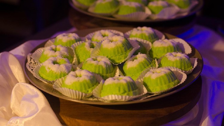 Menu Takjil: Resep Kue Putu Ayu, Jajanan Pasar yang Klasik tapi Cantik