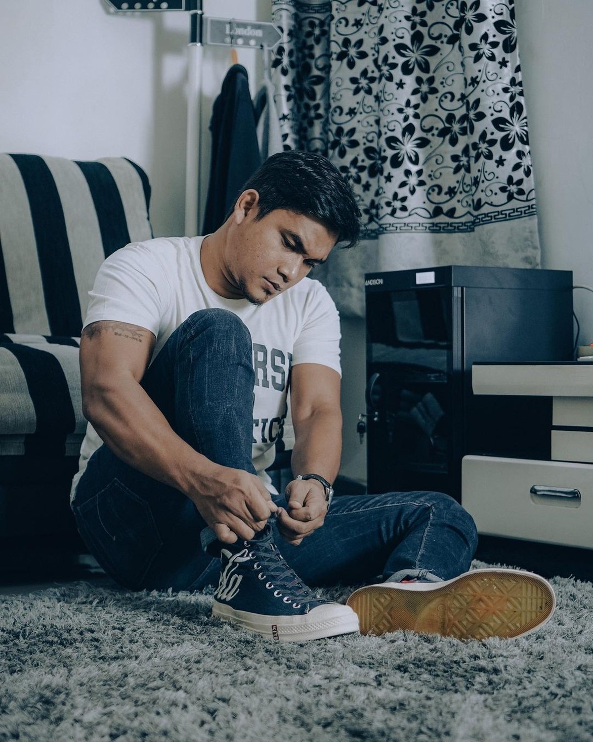 Maell Lee melaporkan unggahan Instagram milik pasangan Ibnu Jamil dan Ririn Ekawati&period; Yuk kita lihat sosok Maell Lee&excl;