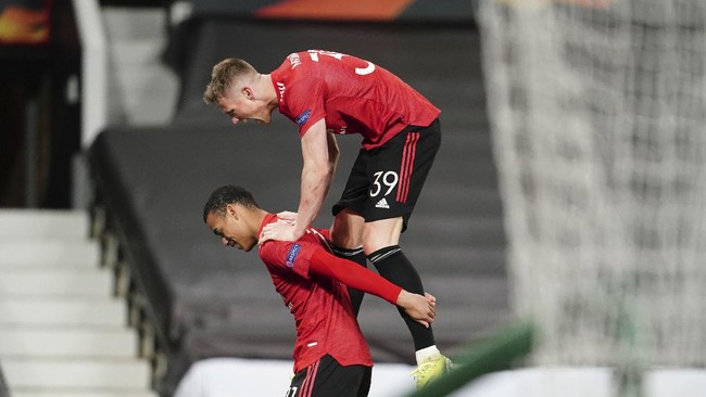 Berikut berita pilihan mulai dari jumlah pemain Timnas Indonesia berpostur tinggi meningkat hingga Manchester United menang telak 6-2.