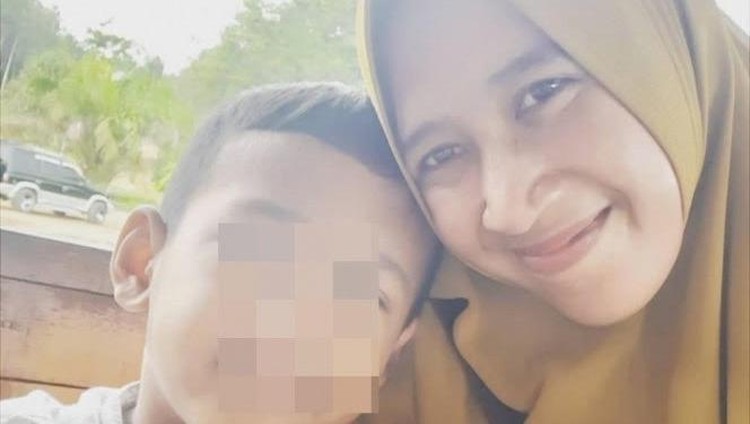 Mellya Juniarti Mellya Juniarti.