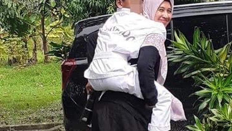 Mellya Juniarti.