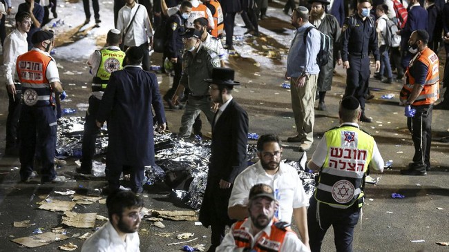 FOTO: Kala Ziarah Umat Yahudi Israel Berubah Jadi Musibah
