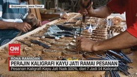 VIDEO: Rezeki Berlimpah Perajin Kaligrafi