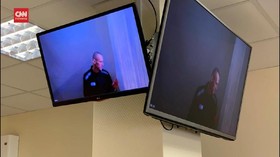 VIDEO: Pengkritik Putin Jalani Sidang Virtual