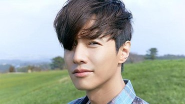 img-title Masih Tampan di Usia 44 Tahun, Won Bin Bikin Fans Gempar