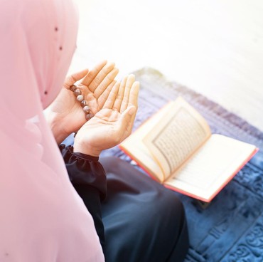 Bacaan Tahlil dan Surat Yasin dalam Arab-Latin, Lengkap dengan Hikmahnya