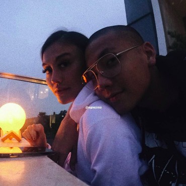 Akhirnya, Agnez Mo Akui Pacaran dengan Adam Rosyadi