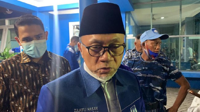 Menurut Ketua Umum PAN Zulkifli Hasan, jika tidak ada Partai Ummat, kondisi internal partainya bisa bertengkar sendiri.