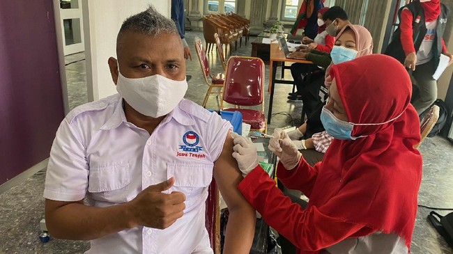 Sejumlah serikat pekerja memanfaatkan momentum May Day atau Hari Buruh Internasional untuk menyuarakan tuntutannya.