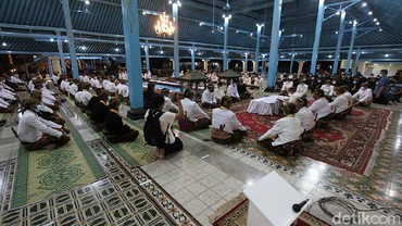 img-title Kapan Malam Lailatul Qadar Tahun 2025? Ini Prediksi Waktunya