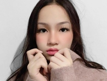 img-title Sang Putri Diduga Pacaran Dengan Kriss Hatta, Ini Tanggapan Ibunda Sherry Jolieca
