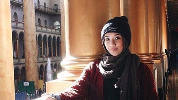 ALYA LAWINDO, GURU NGAJI YANG AKTIF PROMOSIKAN BUDAYA MINANG DI AMERIKA