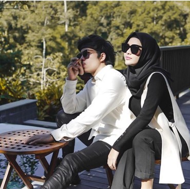 Bikin Iri, Intip Kemesraan Atta dan Aurel usai Sebulan Menikah