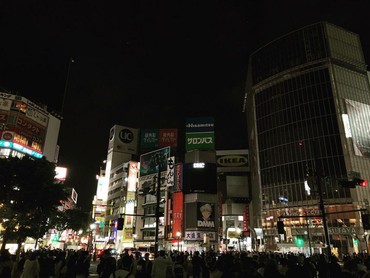 Cegah Warga Keluar Saat Malam Hari, Tokyo Jadi Gelap Gulita