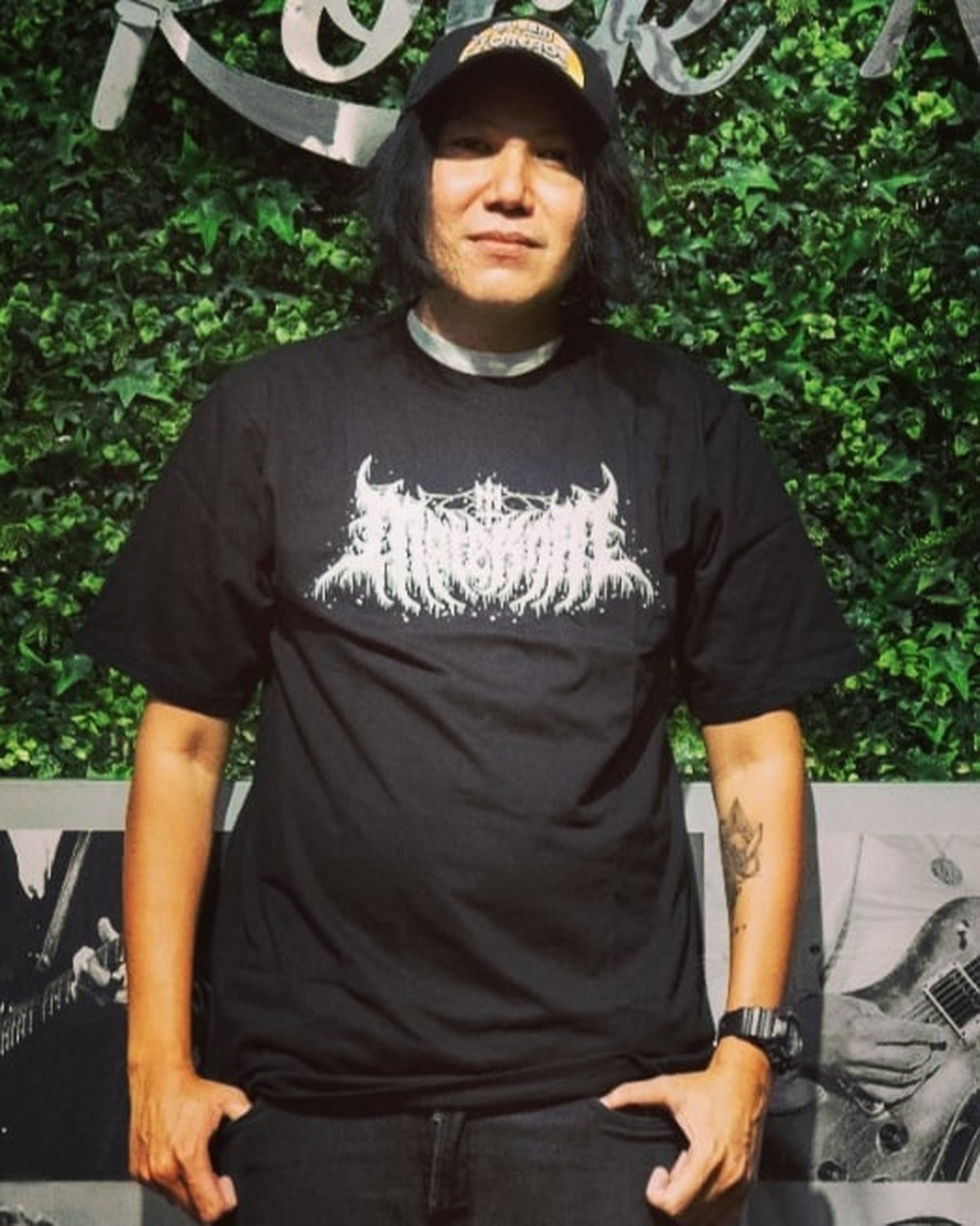 Kabar mengejutkan datang dari vokalis band DeadSquad&comma; Daniel Mardhany yang ditangkap karena narkoba&period; Yuk kita lihat kumpulan beberapa foto Daniel&excl;
