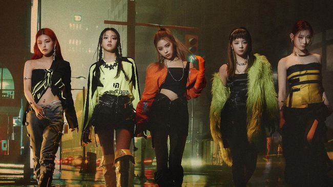 Di sela-sela kegiatan comeback ITZY, Yeji, Lia, Ryujin, Chaeryeong, dan Yuna bersedia menjawab sejumlah pertanyaan terkait karya terbaru dan capaian mereka.