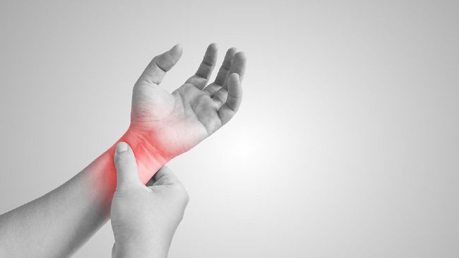 Munculnya gejala awal diabetes sering kali tak disadari. Hal ini membuat banyak orang dengan diabetes terlambat dalam mendapatkan penanganan.