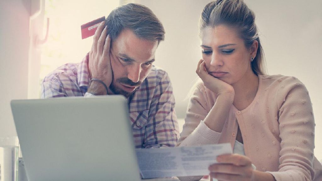 Hati-hati, 7 Sinyal Bahaya Suami Tak Transparan Urusan Finansial