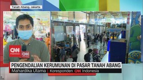 VIDEO: Pengendalian Kerumunan Di Pasar Tanah Abang