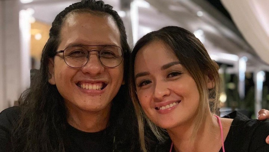 Raditya Oloan Kritis Karena Covid-19, Joanna Alexandra Minta Doa