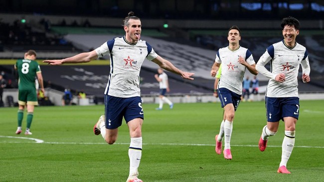Tottenham Hotspur menang telak 4-0 atas Sheffield United pada pertandingan pekan ke-34 Liga Inggris, Senin (3/5) dini hari waktu Indonesia.
