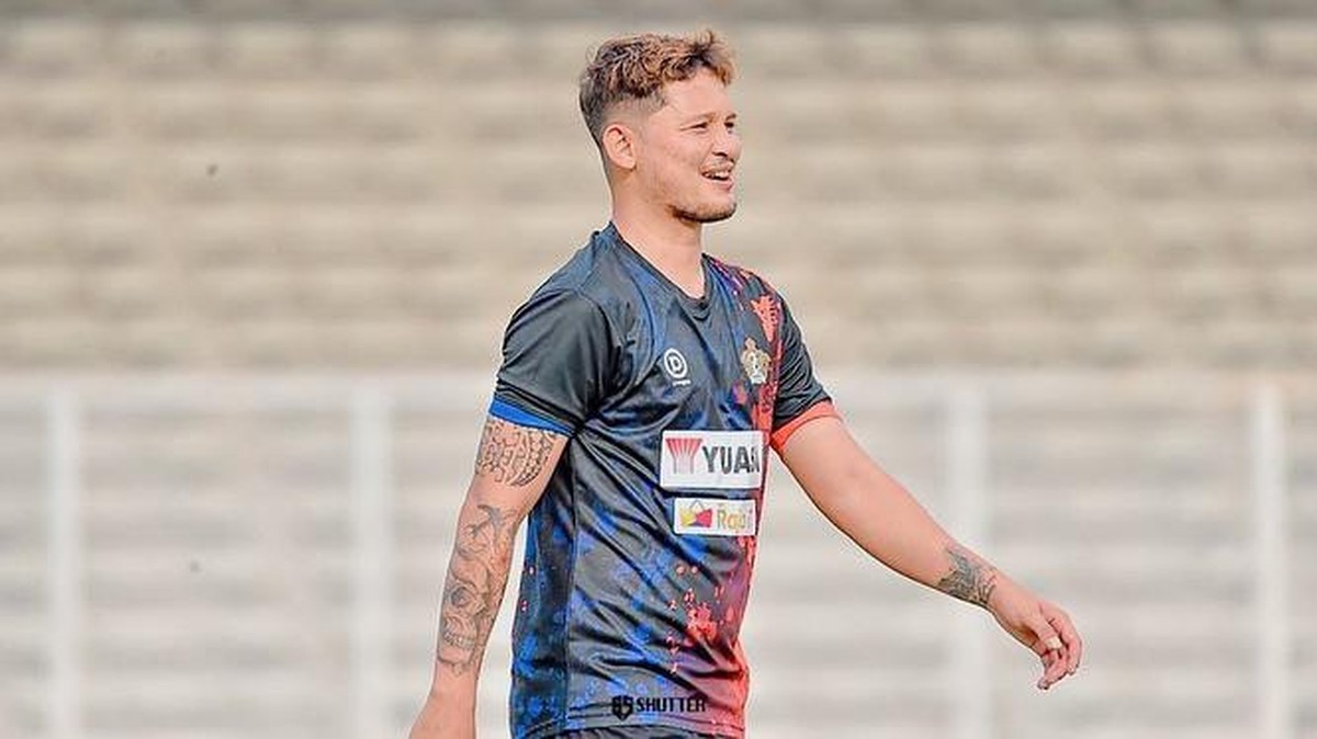 Syamsir Alam bergabung kedalam tim sepak bola RANS Cilegon FC milik Raffi Ahmad&period; Yuk kita intip ketampanan pesepakbola satu ini&excl;