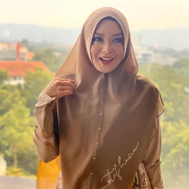 Sudah 2 Kali Vaksin, Terry Putri Positif Covid-19