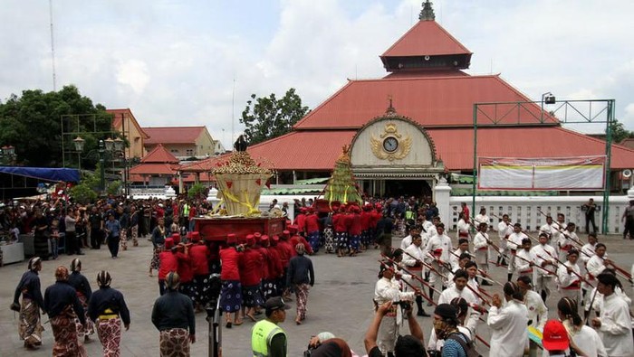 9 Tradisi Lebaran dari Berbagai Daerah