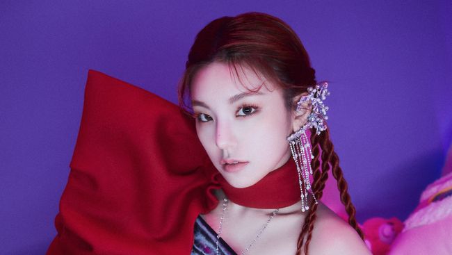Yeji ITZY dipastikan tidak menghadiri gelaran Asia Artist Awards (AAA) 2021 karena cedera punggung. Sehingga, ia dianjurkan lebih banyak istirahat.