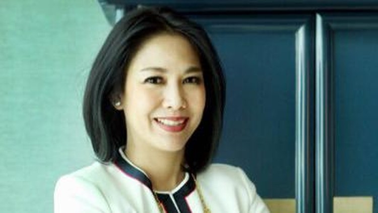 Dini Shanti Purwono Dini Shanti Purwono