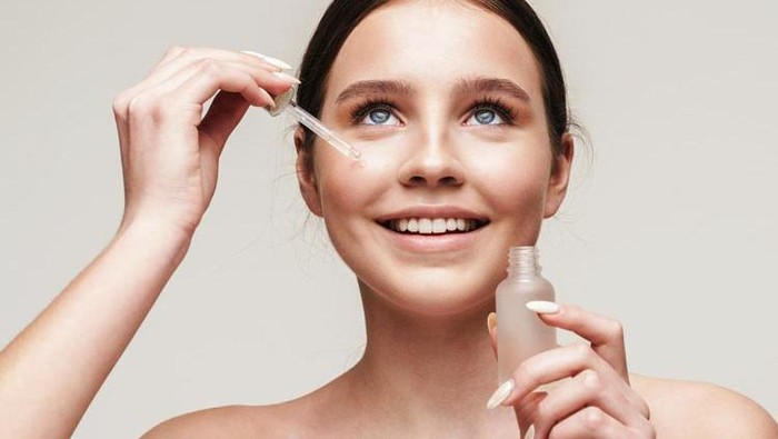 5 Mitos Retinol yang Tidak Perlu Dipercaya 5 Mitos Retinol yang Tidak Perlu Dipercaya