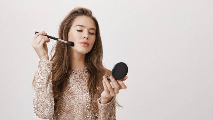 3 Tips Makeup Anti Pucat Selama Puasa