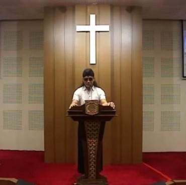 Panik Dapat Kado Nasi Tumpeng dari Pendeta, Gus Miftah: Makan Nggak?