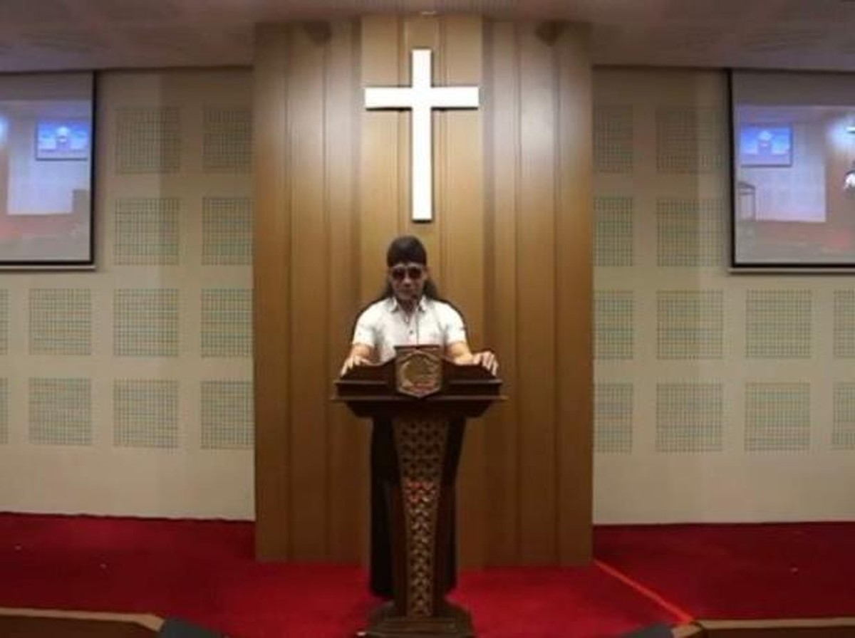 Beredar video Gus Miftah saat beri ceramah di Gereja Bethel&comma; Gereja Karismatik di Indonesia&period; Yuk kita intip penampakannya&excl;