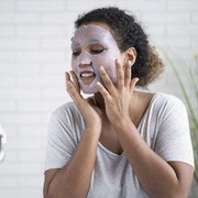 Jenis Masker Wajah Berdasarkan Permasalahan Kulit