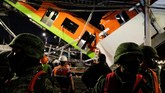 FOTO: Rel Kereta Layang Meksiko Roboh Tewaskan 15 Orang Sebanyak 15 orang tewas dan puluhan lainnya luka-luka di Meksiko setelah jembatan layang yang tengah dilintasi kereta ambruk.